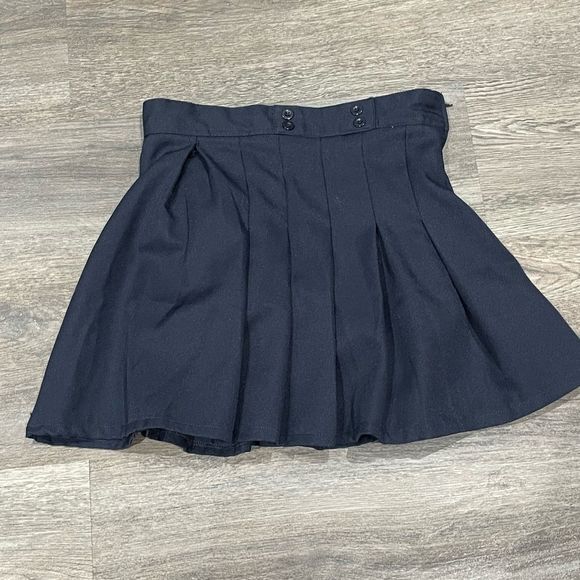ACX girl’s school uniform short size M(10-12) - Picture 1 of 6